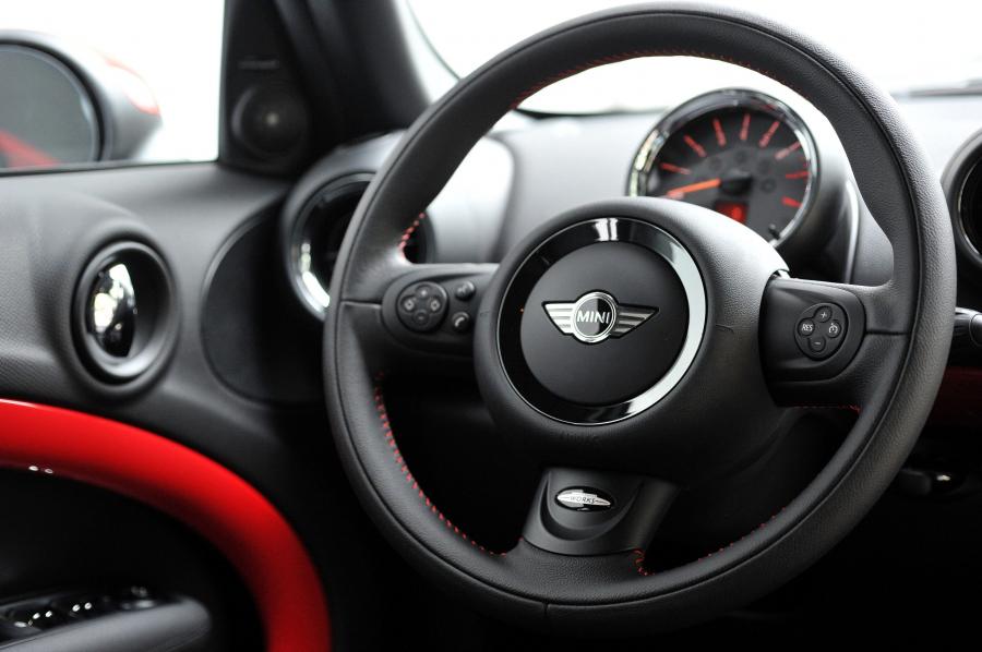  Mini Countryman JCW 2012 года  (фото 43 из 211)